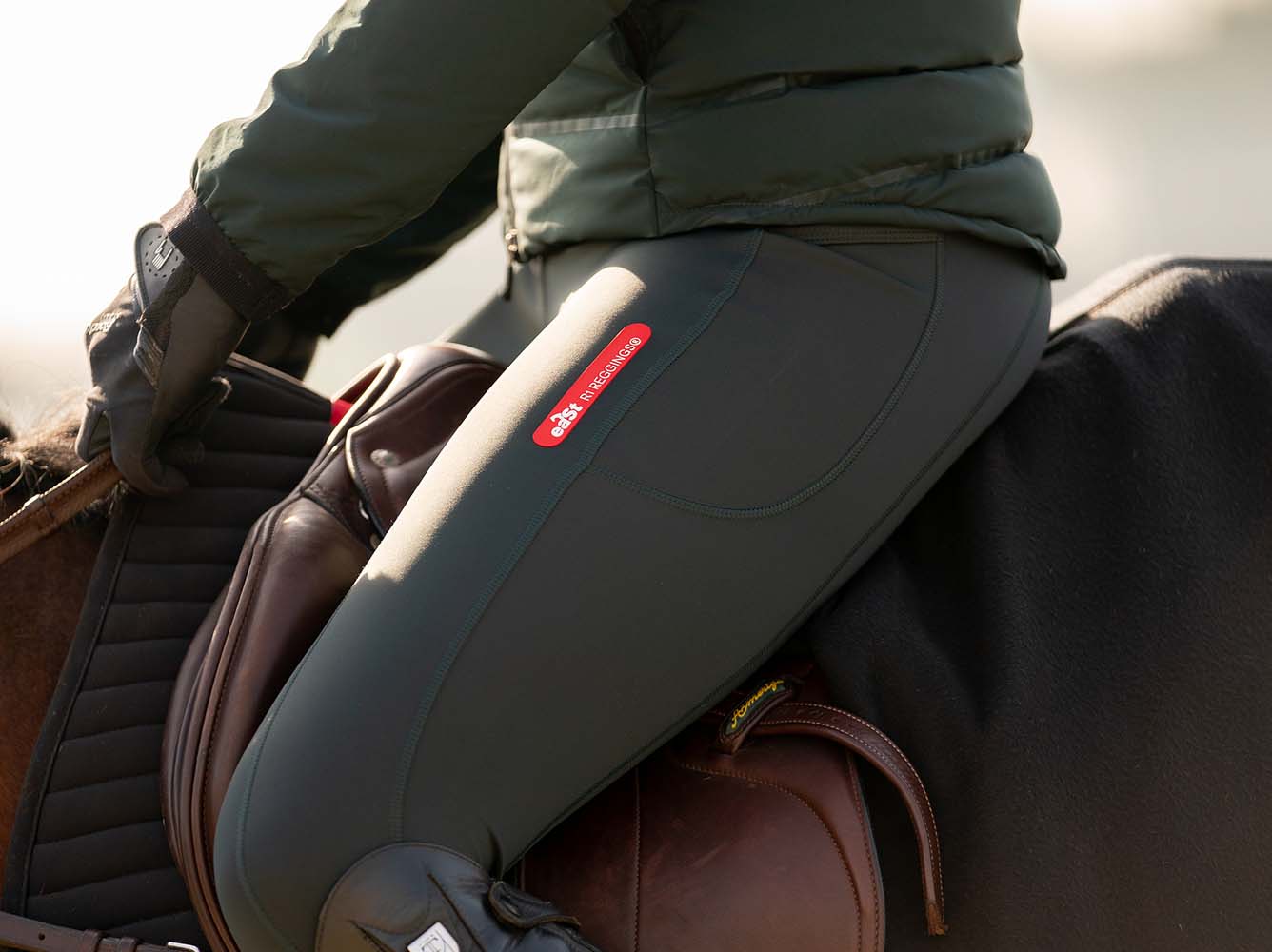 Breeches for the seasonal transition period – tips from a riding pro